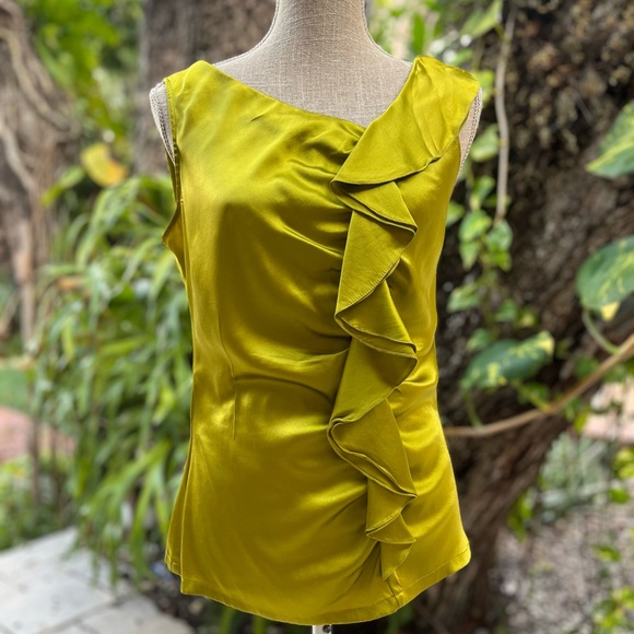 Vintage Cachet Green Ruffle Front Top - Picture 1 of 5